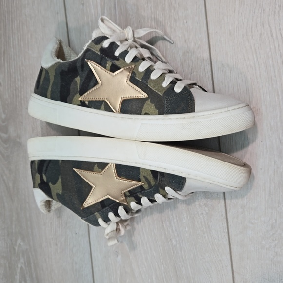 Steven NY Women Reeves Stars Camo sneakers shoes sz 8M - Picture 10 of 11